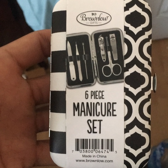 Manicure Set, 6-Piece, Geometric Black & White - Picture 4 of 4